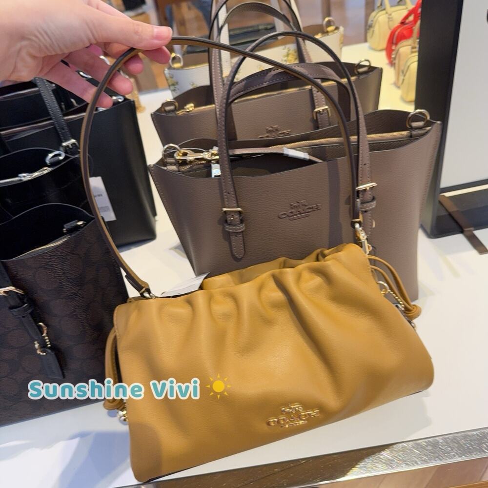 NWT Coach Faye Shoulder Bag CV529 Leather Wear 3 Ways Im/Honey Brown